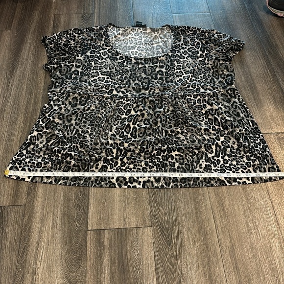 Women’s Style & Co. animal print short sleeve blouse Size 3X - Picture 10 of 10